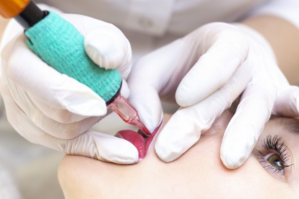 Simay Özdemir - Estetik & Güzellik, Kalıcı Makyaj, Epilasyon, Cilt Bakımı